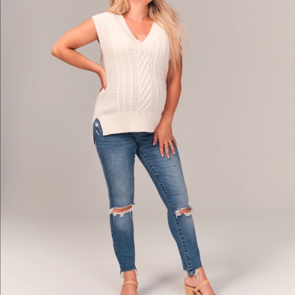 NWT Abercrombie & Fitch Maternity skinny jeans, 26S